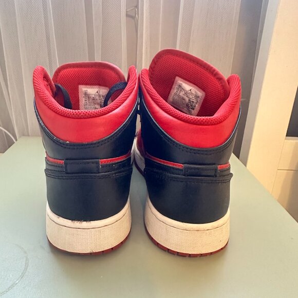 Jordan 1 Mid Reverse Bred Youth 6Y - Picture 6 of 8